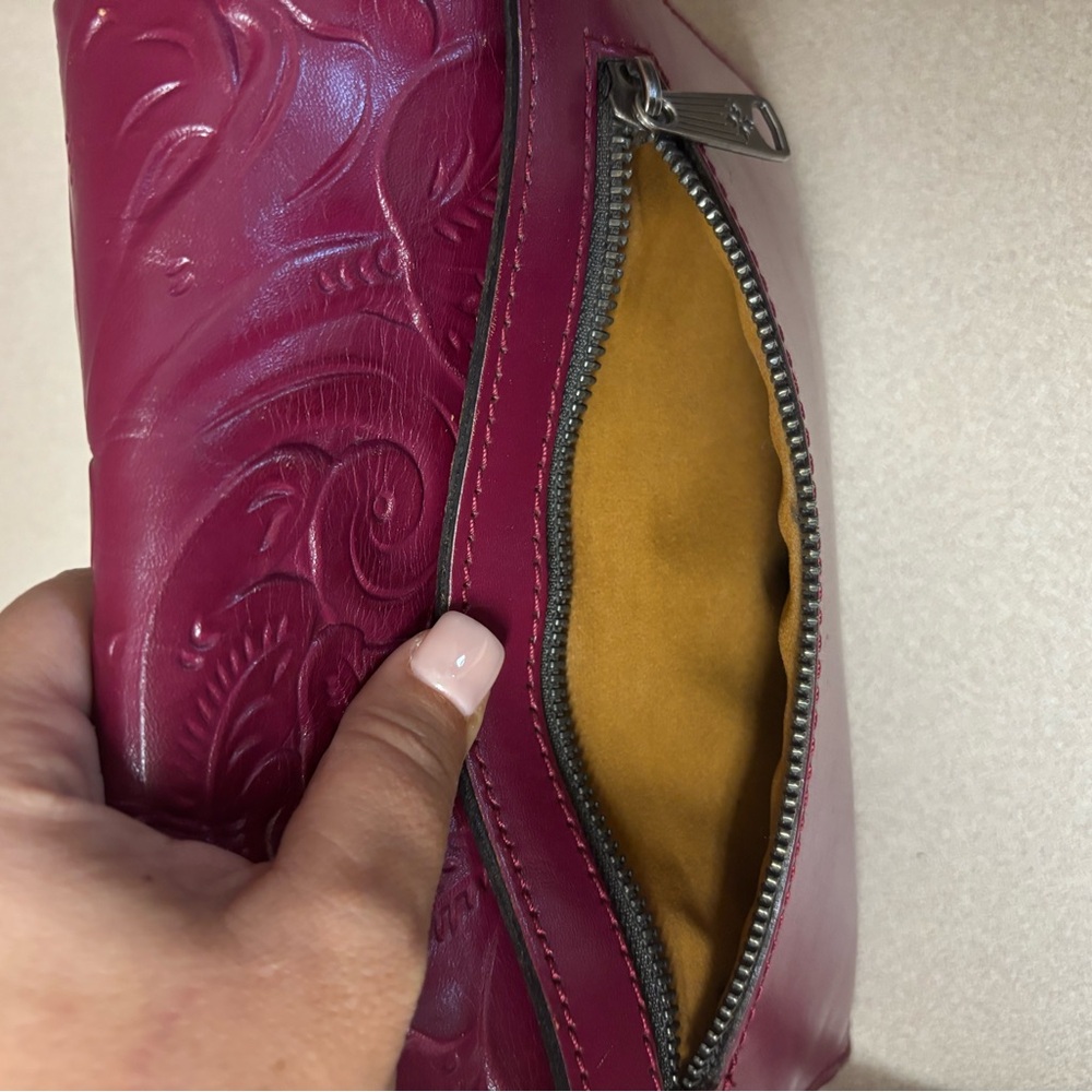 Patricia Nash Leather Crossbody Bag - Picture 8 of 16